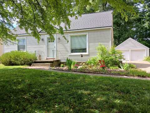 735 Fairfield Avenue NW, Grand Rapids, MI 49504