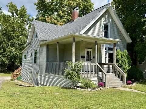 210 E Washington Street, Greenville, MI 48838