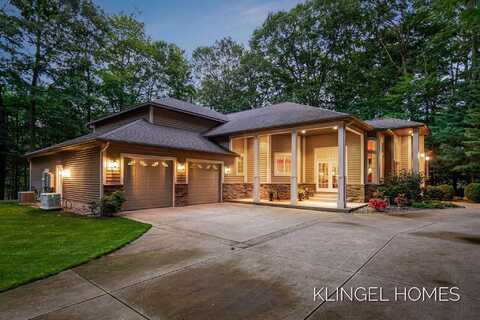 6240 Scenic Woods Circle N, Muskegon, MI 49445