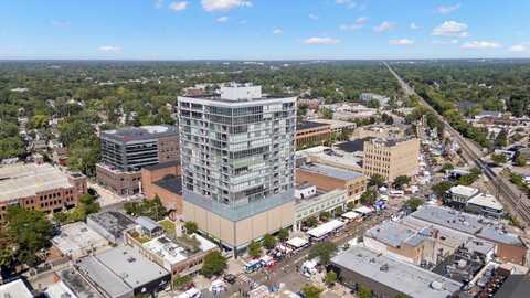 432 S Washington Avenue, Royal Oak, MI 48067