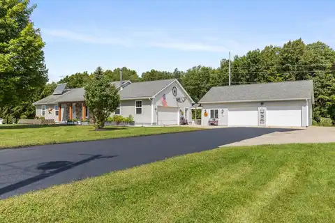 10430 Alaska Avenue SE, Caledonia, MI 49316
