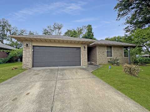 303 S Suburban Avenue, Springfield, MO 65802