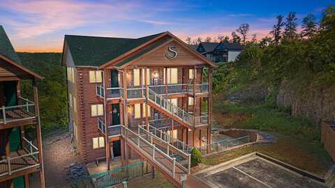 47 Stone Cliff Circle, Branson, MO 65616