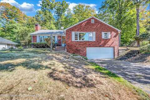 100 Gentilly Drive, Clarks Summit, PA 18411