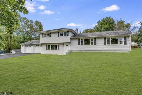 6 Golf Course Rd, Roxbury Township, NJ 07876