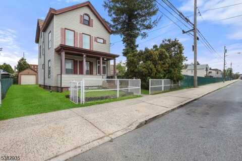 100 Linden St, Passaic, NJ 07055
