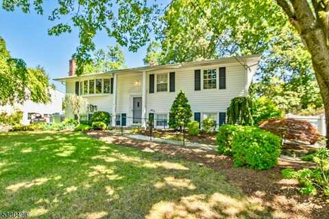 44 Summit Rd, Jefferson Twp., NJ 07438
