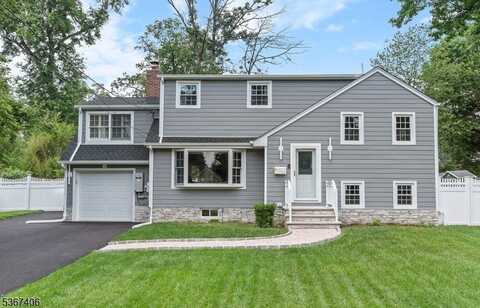 25 Chestnut Dr, Wayne, NJ 07470