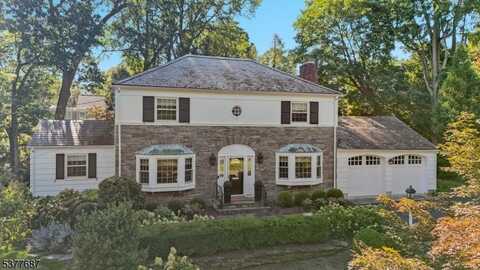 7 Dogwood Dr, Madison, NJ 07940