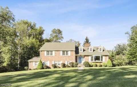 25 Fairfield Drive, Morris, NJ 07960