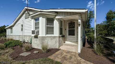 52 Riveredge Rd, Lincoln Park, NJ 07035