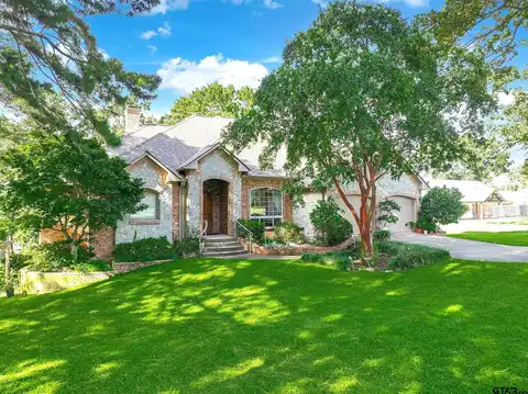 22091 Blue Water Rd, Chandler, TX 75758