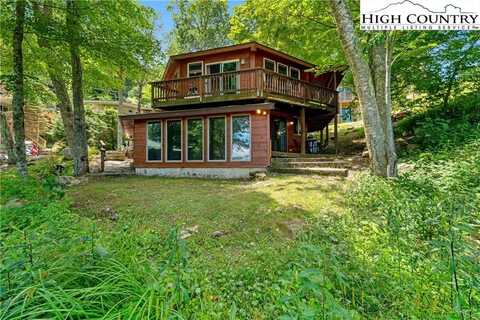 690 Briarcliff Road, Sugar Mountain, NC 28604
