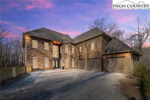 216 Greenbriar Road, Beech Mountain, NC 28604