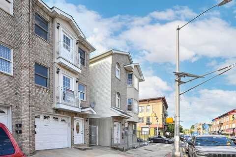 499 OCEAN AVE, Greenville, NJ 07305