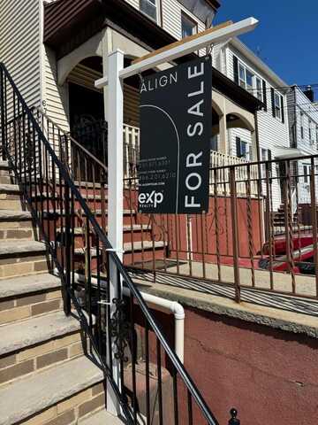 65 BALDWIN AVE, JC, Journal Square, NJ 07306
