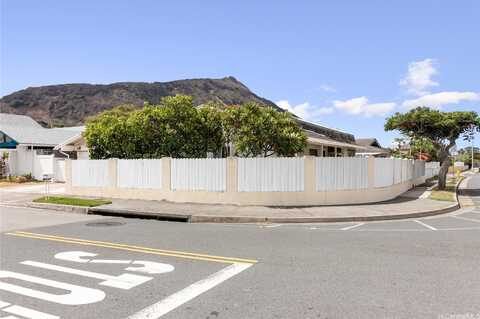 7203 Opaekaa Street, Honolulu, HI 96825