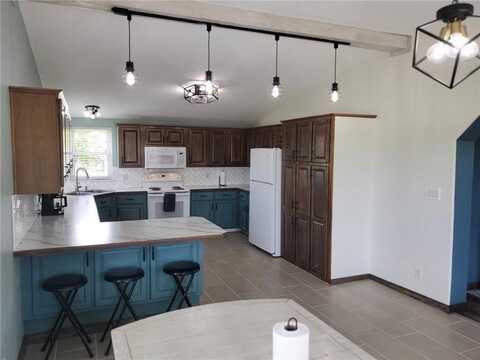21814 Mclouth Road, Mc Louth, KS 66054