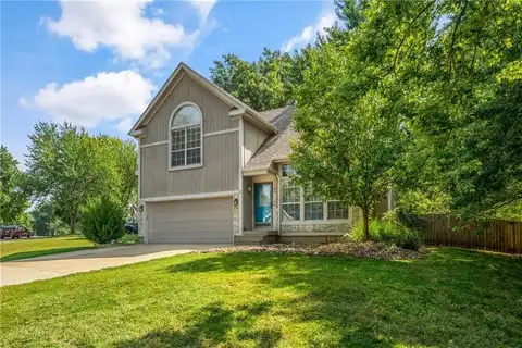 1268 N Lucy Montgomery Way, Olathe, KS 66061