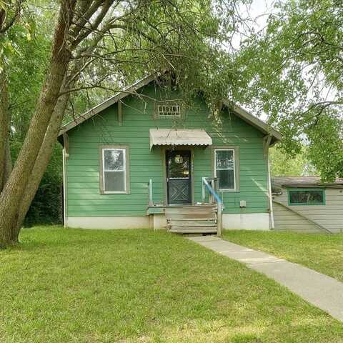 8840 E Wilson Road, Independence, MO 64053