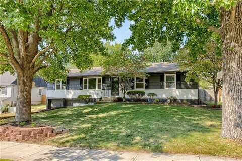 3320 Mohawk Lane, Kansas City, MO 64116