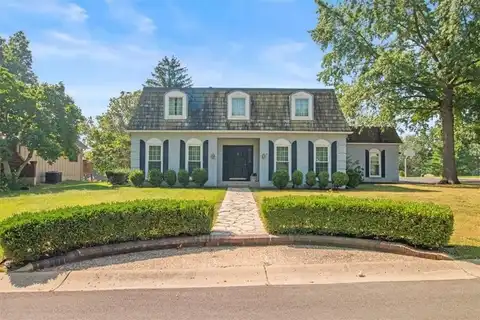 420 Golfview Drive, Blue Springs, MO 64014