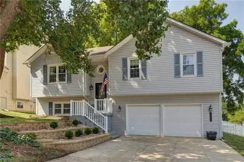 12400 S SEMINOLE Drive, Olathe, KS 66062