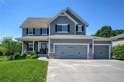 5860 Thousand Oaks Drive, Parkville, MO 64152