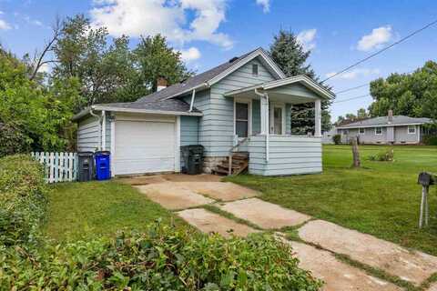 1512 34th St NE, Cedar Rapids, IA 52402