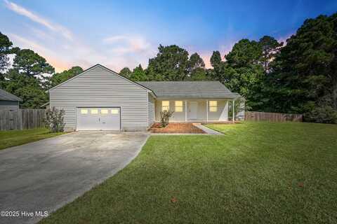 107 Evergreen Drive, Hubert, NC 28539