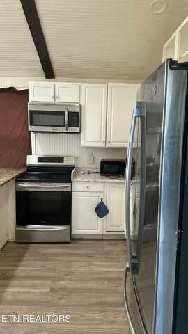 1029 Morrow Rd, Knoxville, TN 37923