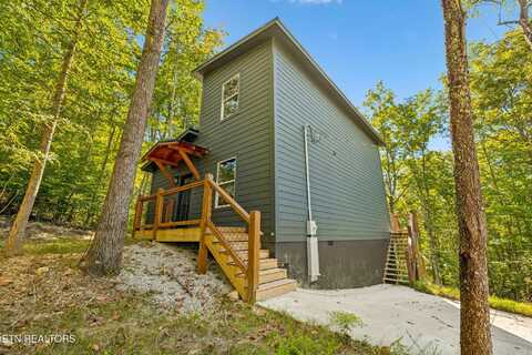 689 Country Oaks Lane, La Follette, TN 37766