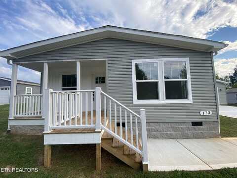 173 Dode St, Sweetwater, TN 37874