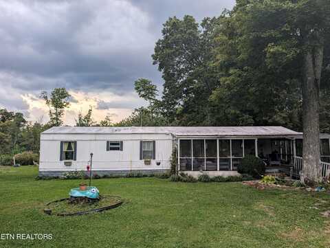1154 Turkey Blind Rd, Crossville, TN 38572