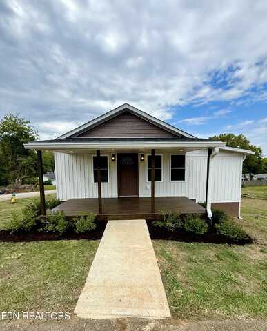 929 E Drive E, Knoxville, TN 37920