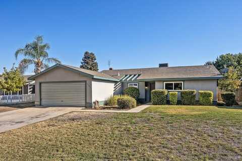 5541 Walnut Avenue, Visalia, CA 93277