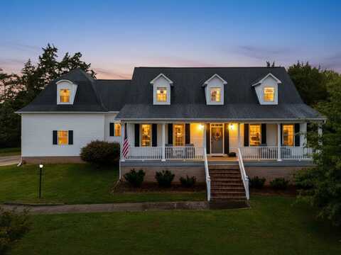 1510 Cedar School Road, Dandridge, TN 37725