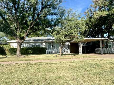 1413 Utica, Plainview, TX 79072