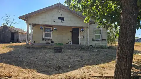 404 S Crosby Street, Crosbyton, TX 79322