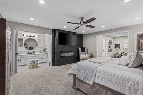 303 Cottonwood Lane, Levelland, TX 79336
