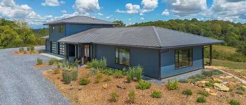 1965 S Lee Highway, Lexington, VA 24450