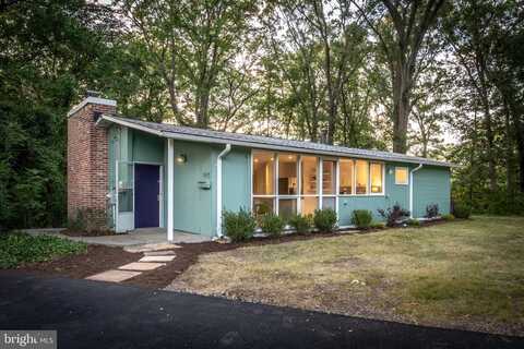 1915 MARTHAS RD, ALEXANDRIA, VA 22307