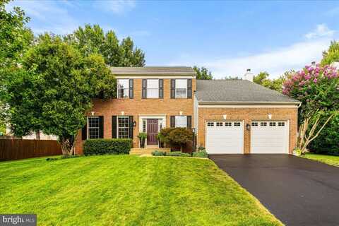 8735 DIAMOND HILL DR, BRISTOW, VA 20136