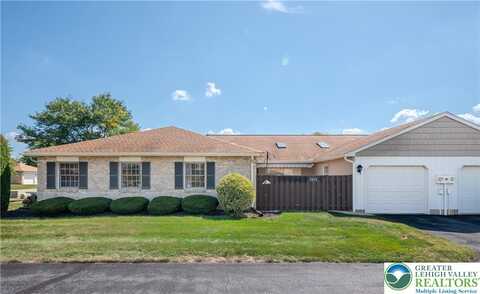 5696 Burning Tree Lane, Macungie Boro, PA 18062