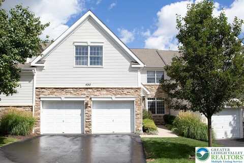 490 Inverness Circle, Williamstown, PA 18042