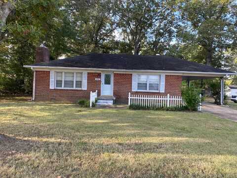530 E MAIN, Savannah, TN 38372