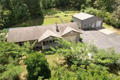 8410 Old Orchard Lane, Dittmer, MO 63023