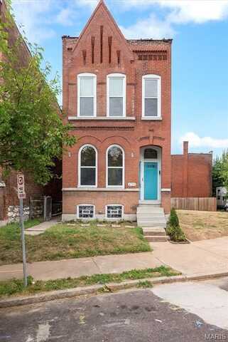 4705 Virginia Avenue, Saint Louis, MO 63111
