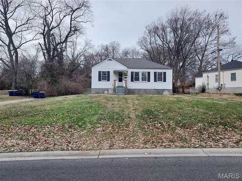 3525 Eastridge Lane, Saint Ann, MO 63074