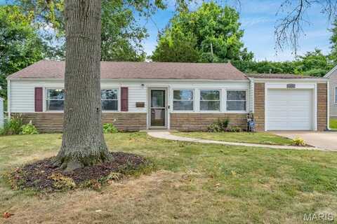 6400 Vita Drive, Affton, MO 63123